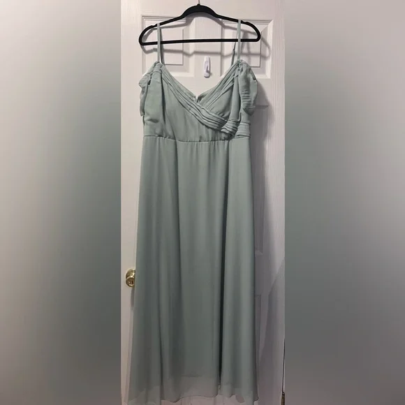 Spence Convertible Dress - Sage with Pockets - Picture 2 of 4